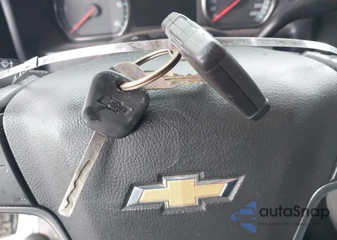 2015 Chevrolet Silverado 1500 2Lt из США, поврежденный, VIN 1GCUKREC3FF204445